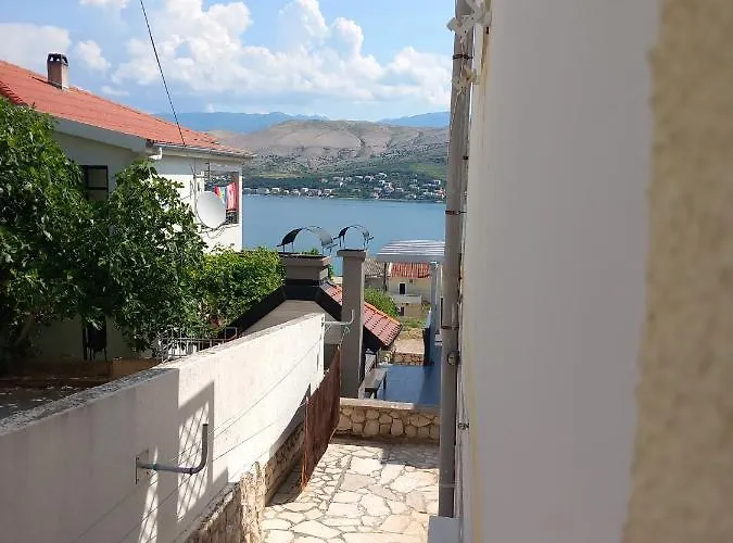 Apartman With Parking Space Pag - 18325 *